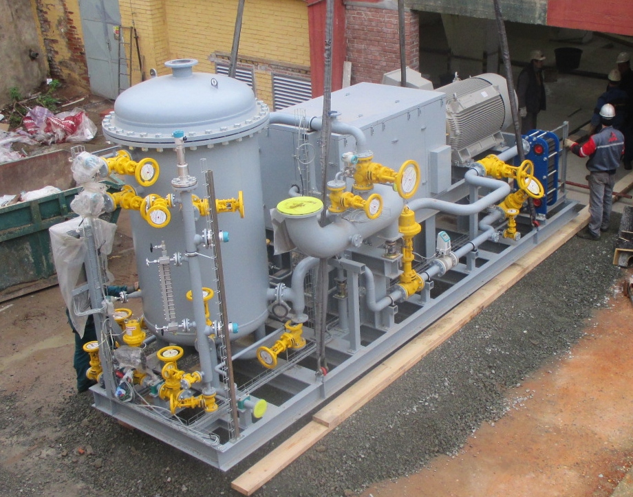 Process package with pumping equipment and pipework